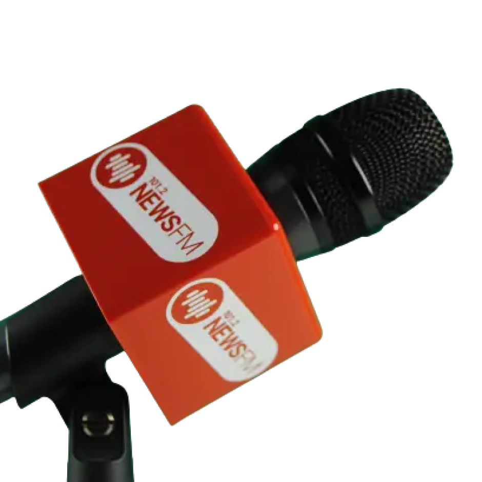 dado cubilete microfono